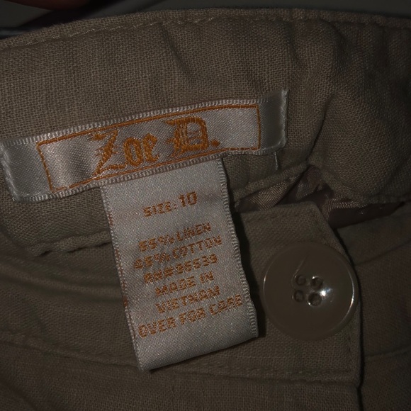 Capris - Picture 3 of 4